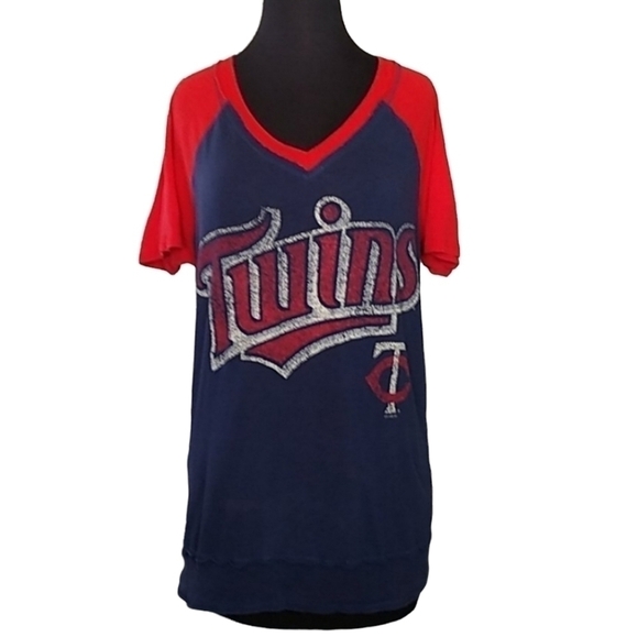 Minnesota Twins Ladies Medium V Neck Short Sleeve T Shirt Blue Red Baseball TC - Picture 1 of 10